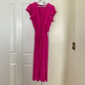 1 state women’s v neck short sleeved dress EUC